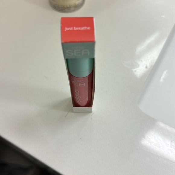 Tarte H2O gloss just breathe - Picture 4 of 4